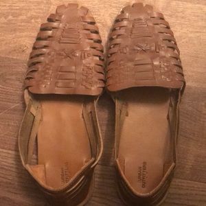 Brown light weight closed toe sandals